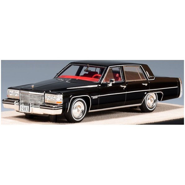 Cadillac Sedan de Ville Black 1983