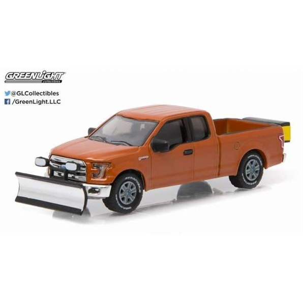 Ford F-150 with snow plow and salt spreade r Hobby Exclusive 2015
