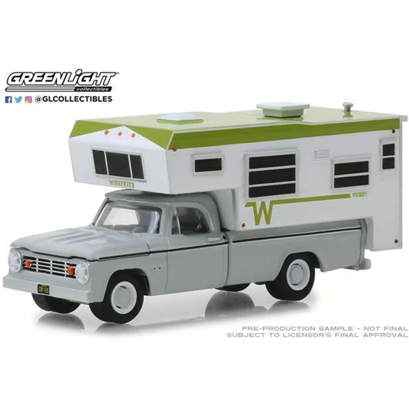 Dodge D-100 with Winnebago Slide-In Camper Hobby Exclusive white/green 1966