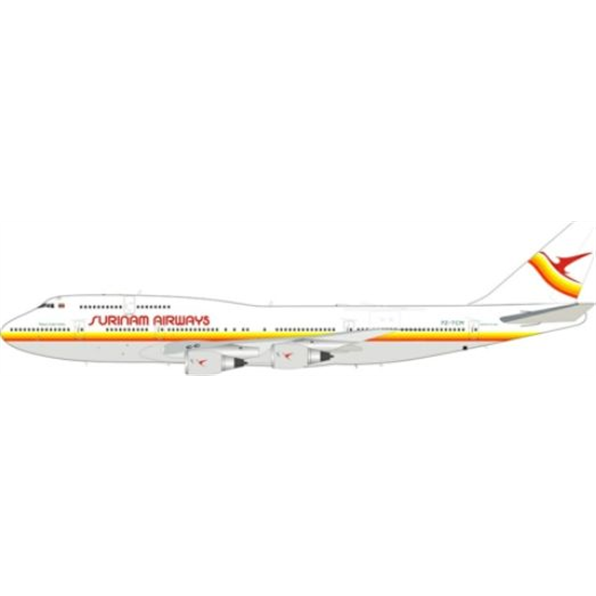 Boeing 747-300 Surinam Airways PZ-TCM w/Stand