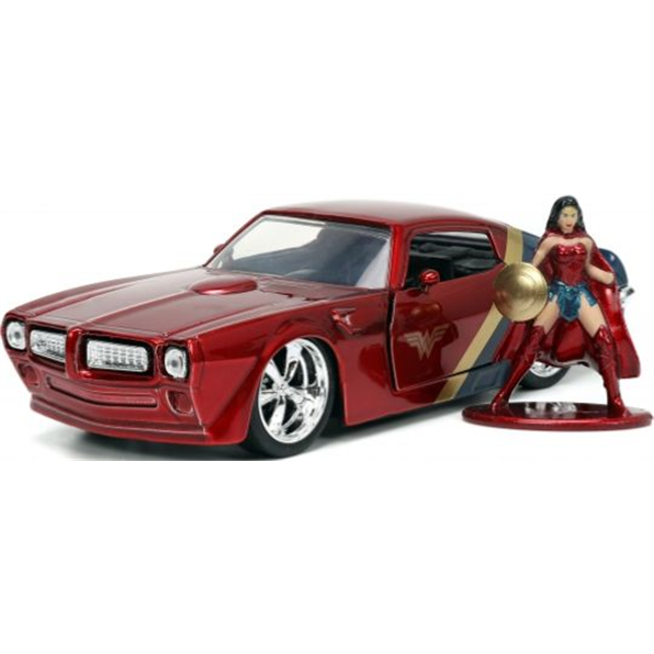 Pontiac Firebird 1972 and Wonder Woman Figure
