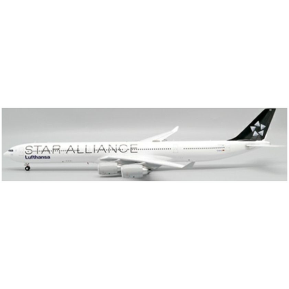 Airbus A340-600 Lufthansa Star Alliance D-AIHC w/Stand