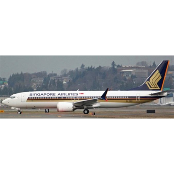 Boeing 737-8 MAX Singapore Airlines 9V-MBN with Stand