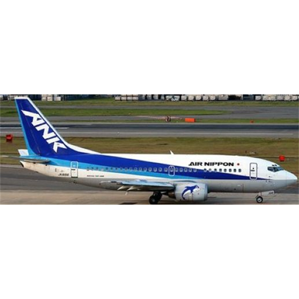Boeing 737-500 Air Nippon JA8196 w/Stand