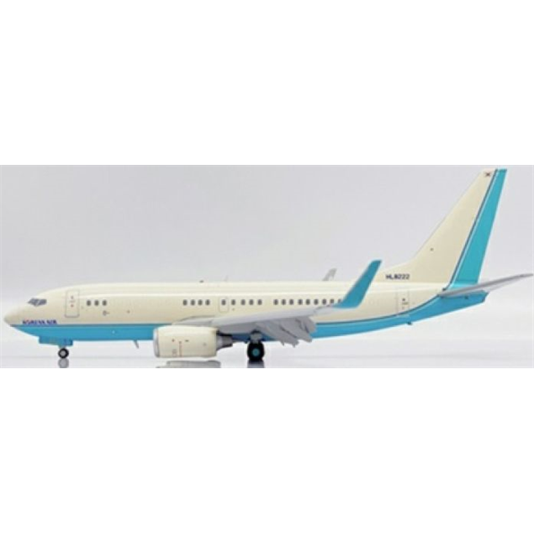 Boeing 737-700BBJ Korean Air HL8222 w/Stand