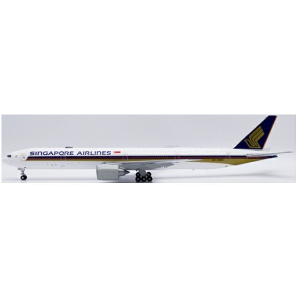 Boeing 777-300ER Singapore Airlines 9V-SWZ w/Stand