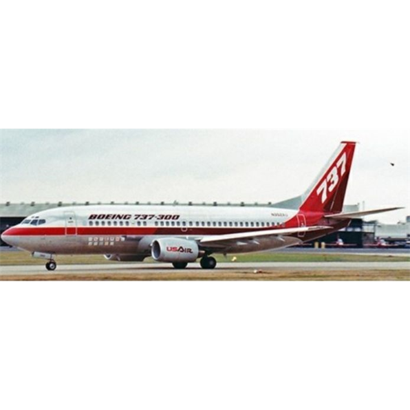 Boeing 737-300 Boeing Company Farnborough Air Show 1984 N352AU with Stand