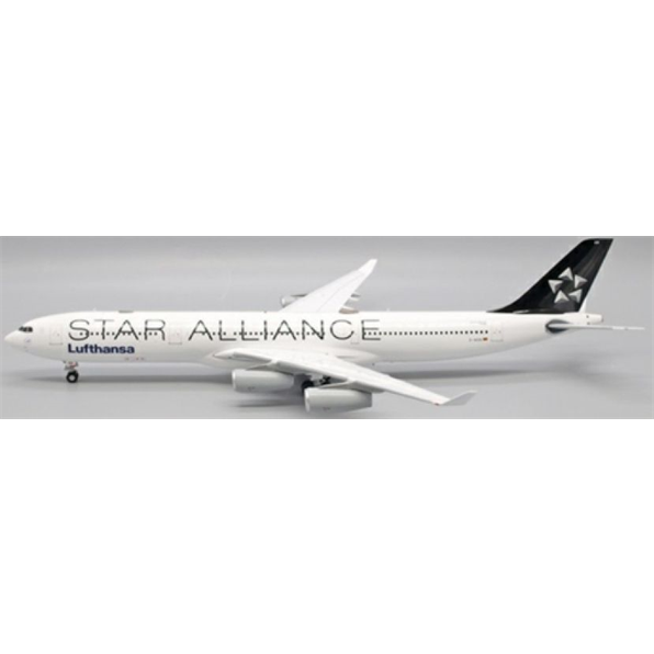 Airbus A340-300 Lufthansa Star Alliance D-AIGN w/Stand