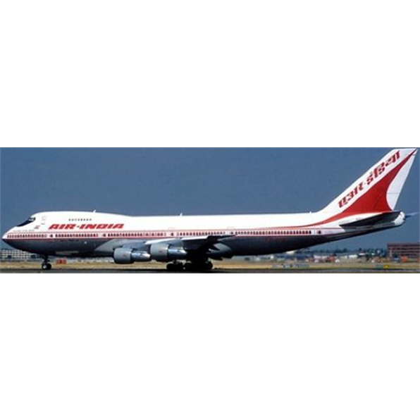 Boeing 747-200 Air India VT-EFU w/Stand