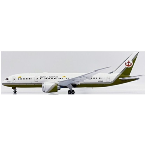 Boeing 787-8 Brunei Government BBJ V8-OAS w/Stand