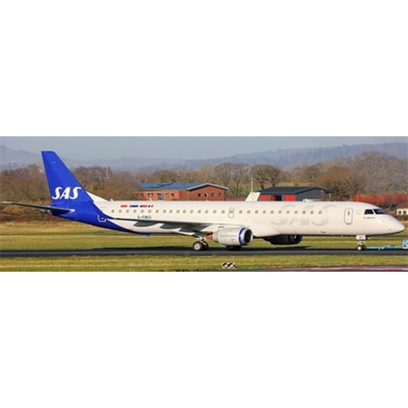 Embraer 190-200LR SAS Link SE-RSK w/Stand