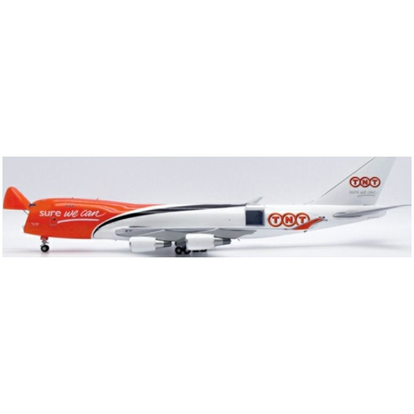 Boeing 747-400F TNT Express Interactive Series OO-THA w/Stand