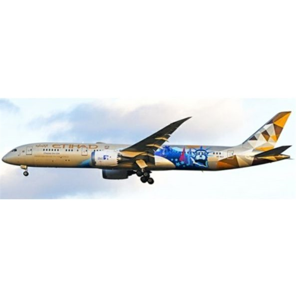 Boeing 787-9 Dreamliner Etihad Airways (Choose the USA Livery) A6-BLC with Stand