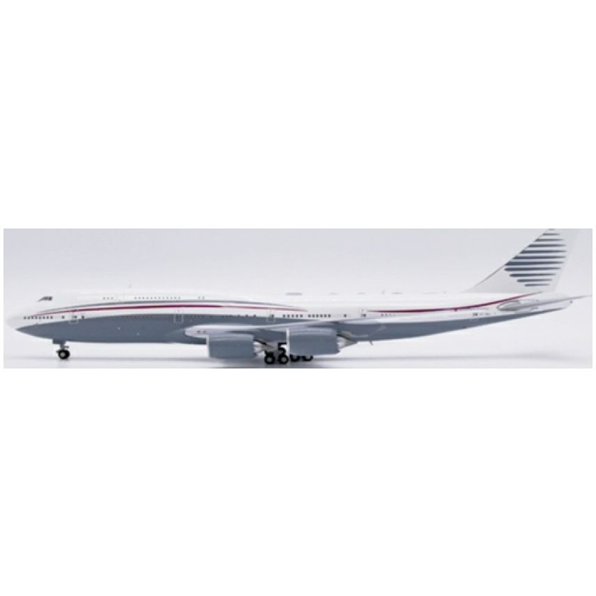 Boeing 747-8(BBJ) Qatar Amiri Flight A7-HBJ w/Antenna