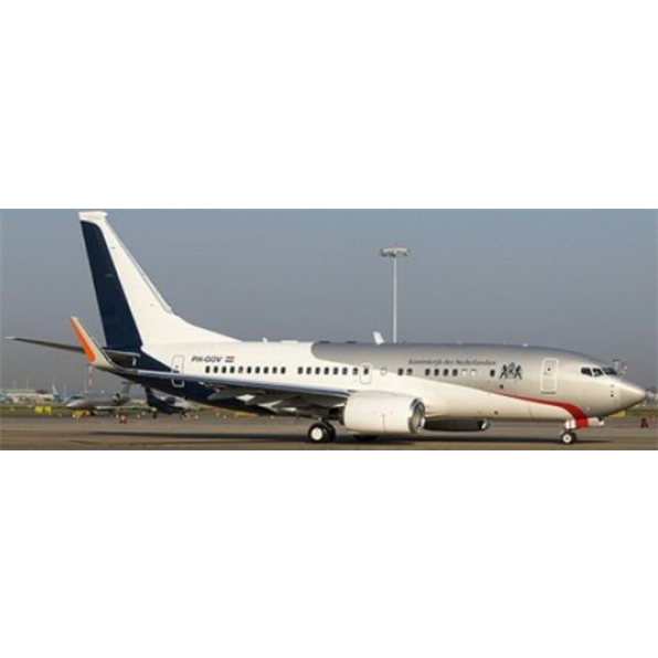 Boeing 737-700(BBJ) Netherlands Government PH-GOV with Stand