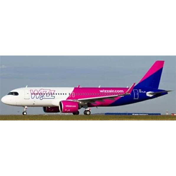 Airbus A320NEO Wizz Air HA-LJA with Antenna