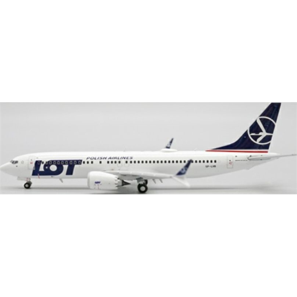 Boeing 737 MAX 8 LOT Polish Airlines SP-LVB w/Antenna