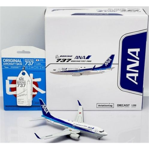 Boeing 737-700 All Nippon Airways JA02AN Flaps Down w/Stand + Aviation Tag