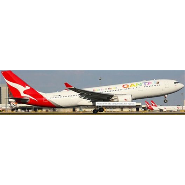 Airbus A330-200 Qantas Pride is in The Air VH-EBL w/Antenna
