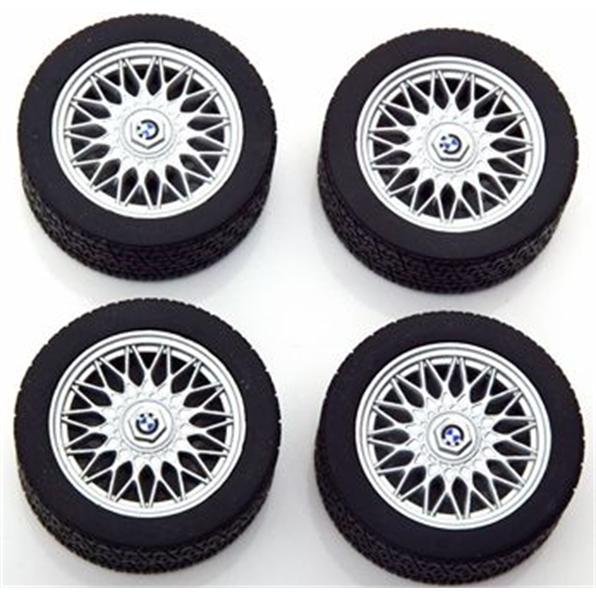 BMW E30 Wheels and Tyres Set 18"