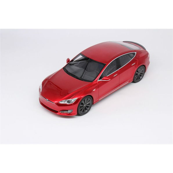 Tesla Model S Facelift, red