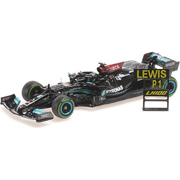 Mercedes AMG Petronas F1 Team W12 E Performance Lewis Hamilton Sotchi GP 2021