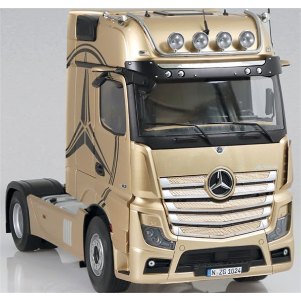 Mercedes Benz Actros 4x2 GigaSpace Champagne