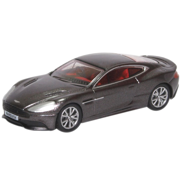 Aston Martin Vanquish Coupe Quantum Silver
