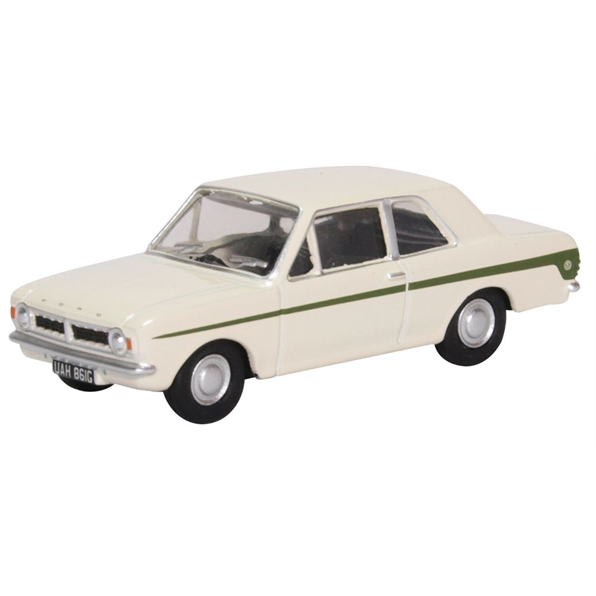 Ford Cortina Mk2 Ermine White/Green