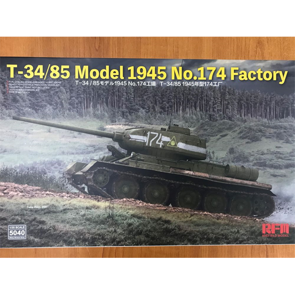 T-34/85 Model 1945 #174 Factory