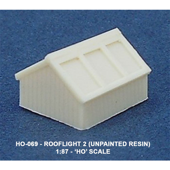 Roof Light 2 (24mmLlong by 19mm Wide by 10mm High) 3 Windows per Side x 2 pcs