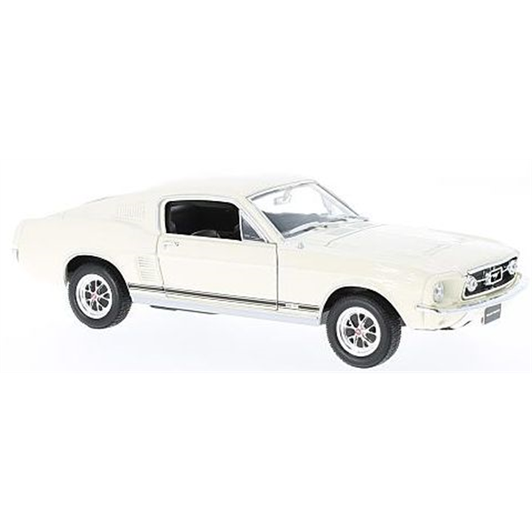 Ford Mustang GT 1967 - Cream