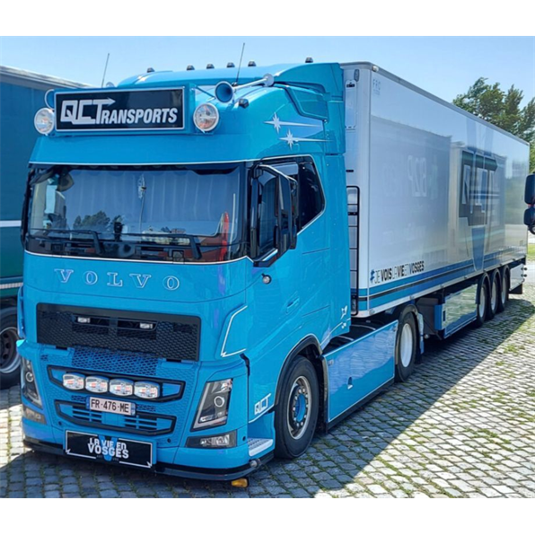 Volvo FH4 Globetrotter 4x2 Reefer Trailer 3 Axle 'QC Transport'