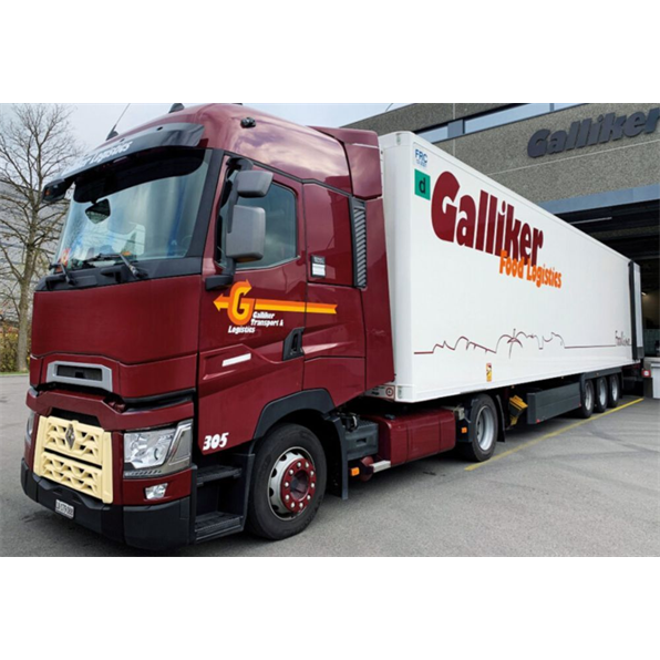 Renault Trucks T High 4x2 Reefer Trailer 3 Axle 'Galliker'