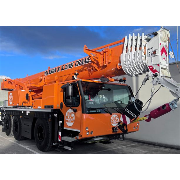 Liebherr LTM 1050 'Johnson and Young'